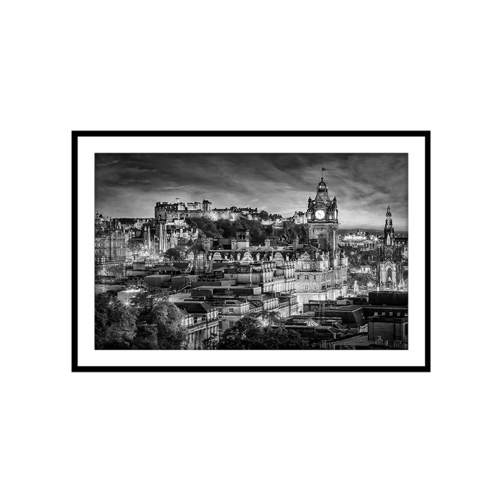 Evening impression from Edinburgh - Monochrome