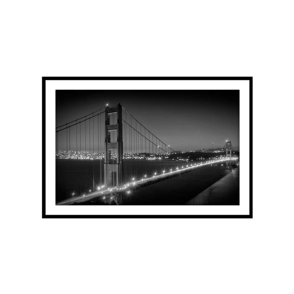 Monochrome Cityscape of Golden Gate Bridge