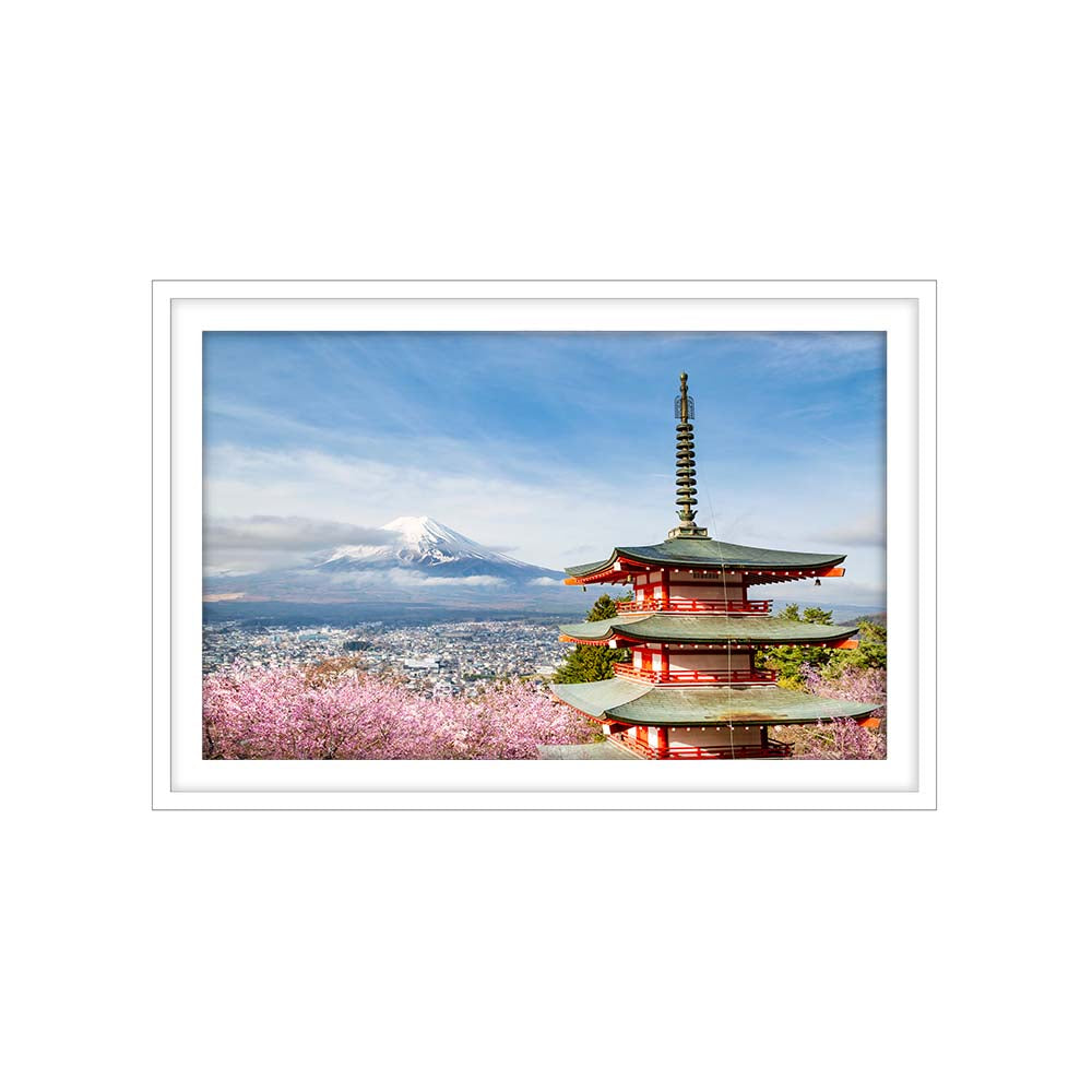 Magnificent view of Mount Fuji with Chureito Pagoda