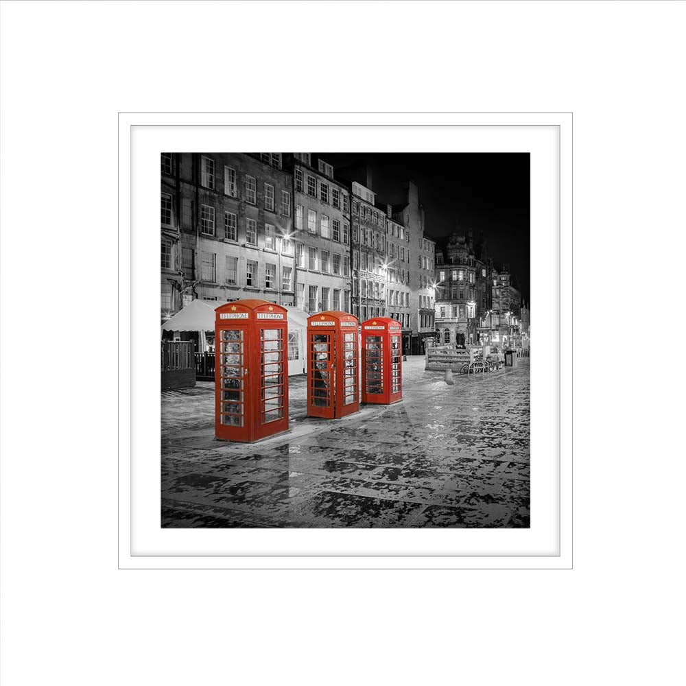 Evening impression of the Royal Mile in Edinburgh