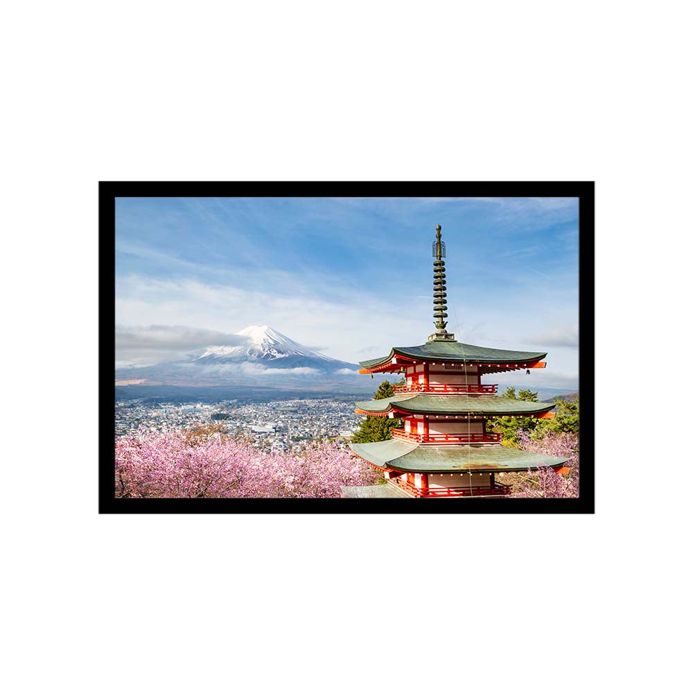 Magnificent view of Mount Fuji with Chureito Pagoda