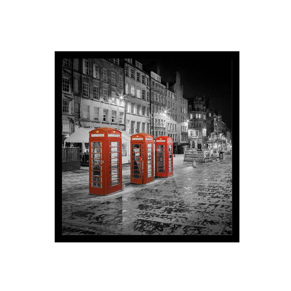 Evening impression of the Royal Mile in Edinburgh