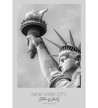 NEW YORK CITY Statue of Liberty